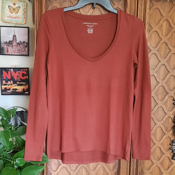 AMERICAN EAGLE Soft & Sexy Plush Long Sleeve Sweater Top - Brown, Size XS - Picture 3 of 16